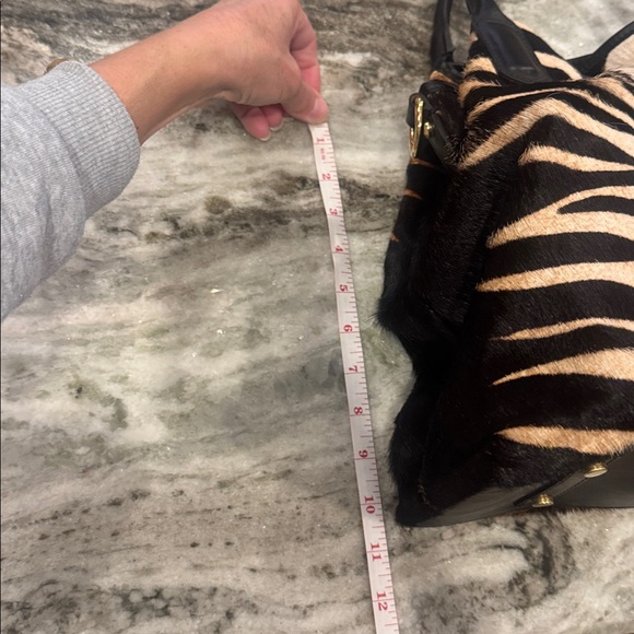 Handbag - Picture 10 of 11